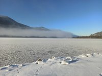 На Телецком озере установился первый лёд