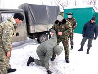 Сотрудники СОБР провели обучение для госинспекторов опергруппы Алтайского заповедника